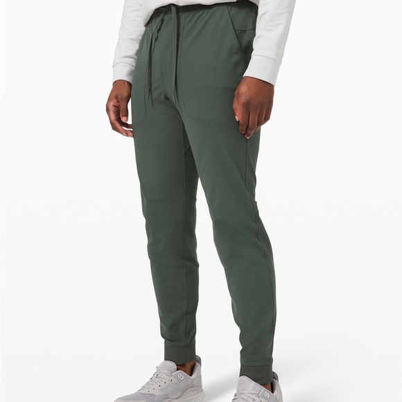 lululemon athletica Other - Mens lululemon ABC warpstream joggers forest green size M.